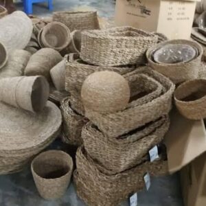 hyacinth leaf basket (copy)